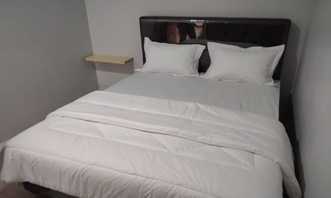 Waru Hotel | OYO 90844 Guesthouse Parung Asri Syariah