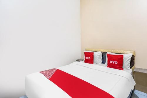 Waru Hotel | OYO 91361 Benlin D'kost Syariah
