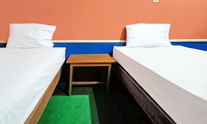 Tanjung Selor Hotel | OYO 91768 Hotel Tanjung Permai