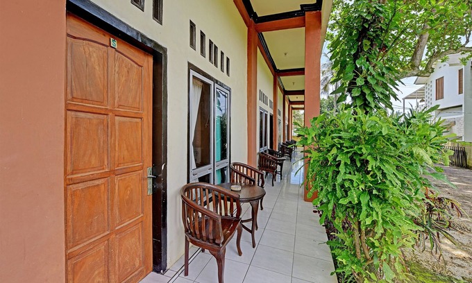 Pangandaran Hotel | OYO 91877 Mushroom Pondok Ator Syariah Hotel