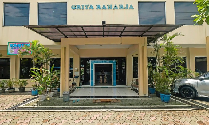 Klaten Hotel | OYO 92454 Griya Raharja Guest House Syariah