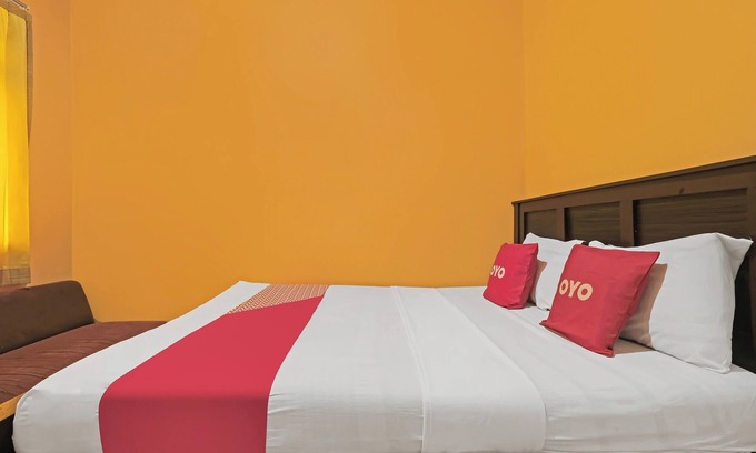 Salatiga Hotel | OYO 92486 Hotel Permata 3