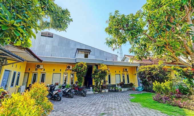 Pangandaran Hotel | OYO 92519 Pondok Koesnita