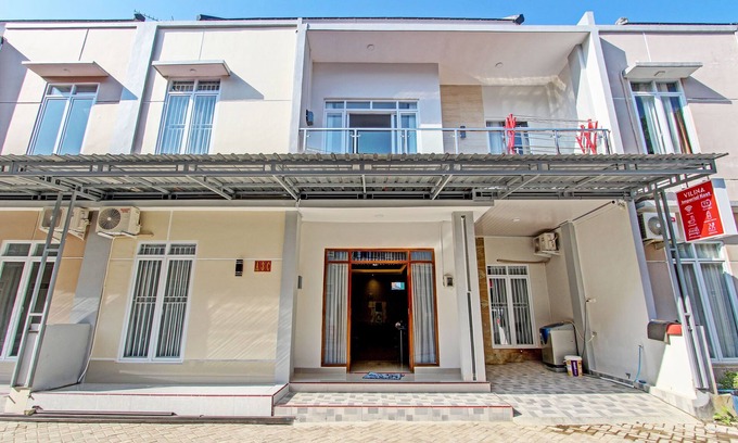 Muncar Hotel | OYO 92879 Imperial Inn
