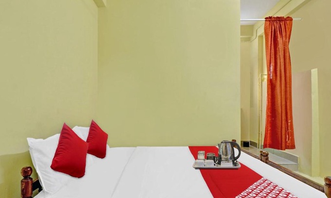 Alwaye Hotel | OYO 93077 Anna Rooms Ac & Non Ac