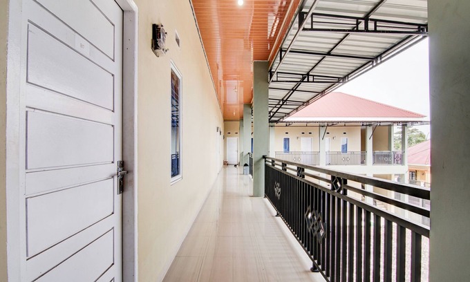 Pekanbaru Hotel | OYO 93087 Wisma Apel Syariah