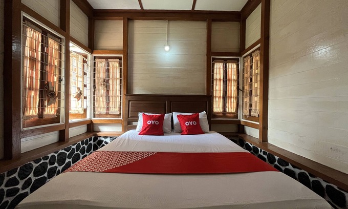 Trawas Hotel | OYO 93277 Villa Kemiloko Syariah