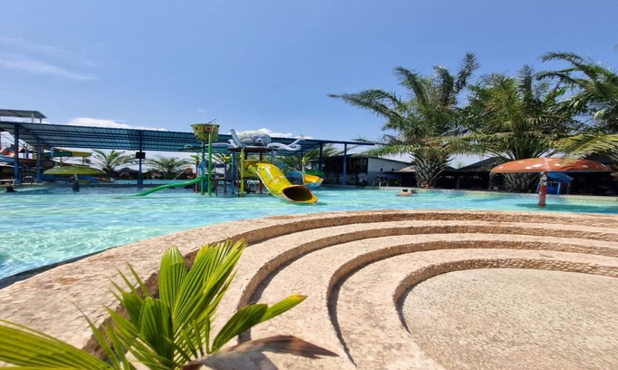 Asembagus Hotel | OYO 93384 New Asembagus 2