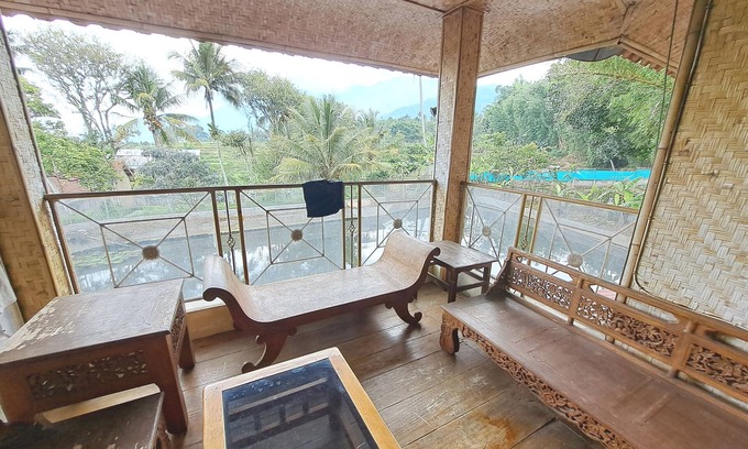 Garut Hotel | OYO 93656 Villa Cassanova Syariah