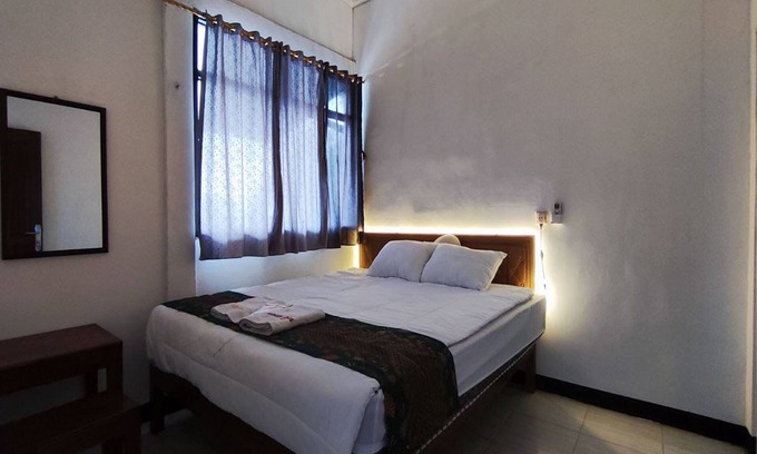 Wonosari Hotel | OYO 93867 Minso Inn Sepanjang