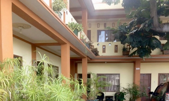 Tetebatu Hotel | OYO 93912 Kost Takalar Near Polsek Mappakasunggu (Mapsu)