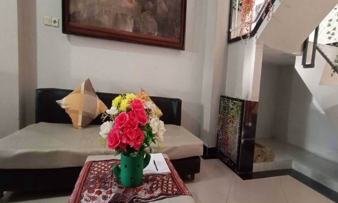 Purworejo Hotel | OYO 93963 Homestay Kita Purworejo