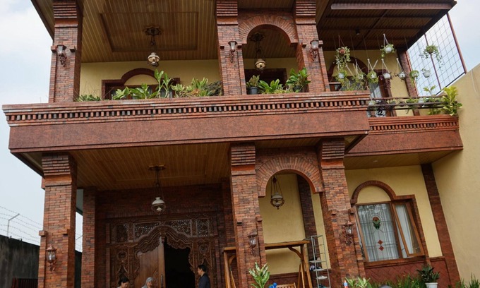 Jember Hotel | OYO 94147 Anasya Homestay