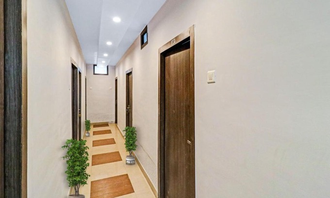 Mayapur Hotel | OYO Flagship Hotel Shaurya
