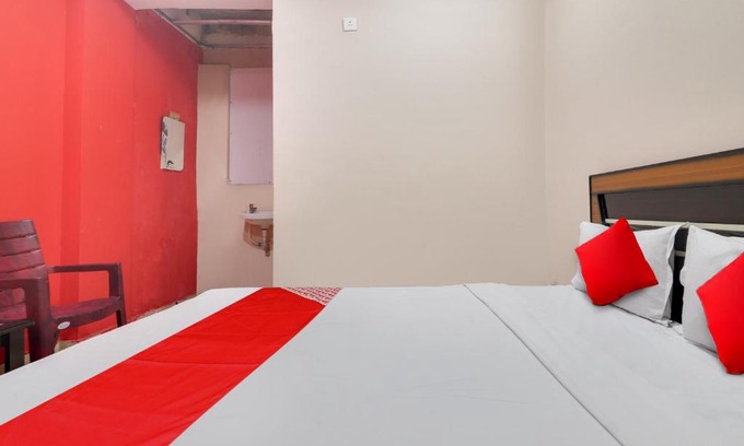 LB Nagar Hotel | OYO Flagship New Vasista Residency
