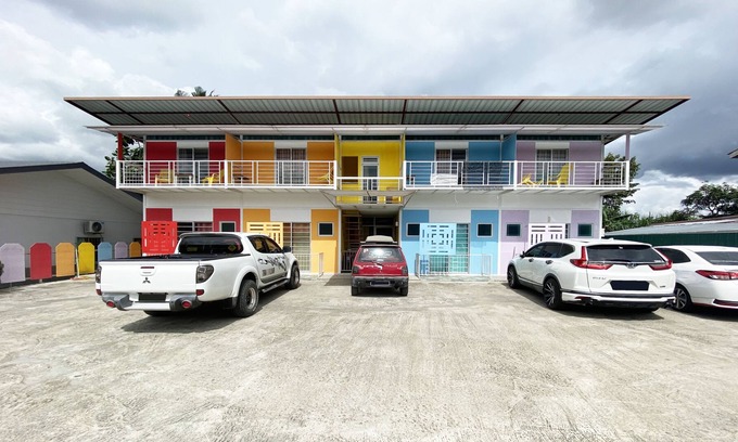 Gana-Gana Hotel | OYO HOME 90312 Rainbow Guesthouse