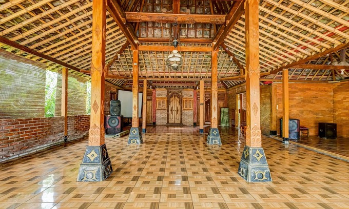 Ngaglik Hotel | OYO Homes 90996 Desa Wisata Pulesari Syariah