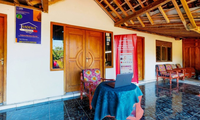 Wonogiri Hotel | OYO Homes 91154 Desa Wisata Wayang Manyaran Wonogiri