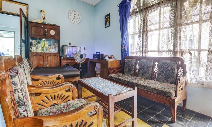 Rendeh Hotel | OYO Homes 91155 Desa Wisata Selamanik Ciamis