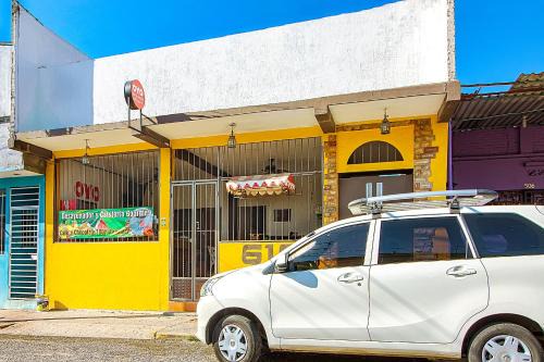 Villahermosa Hotel | OYO Hotel Posada Los Faroles,Tabasco
