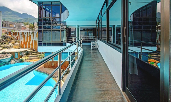 Ngaglik Hotel | OYO Life 90077 Live Homestay