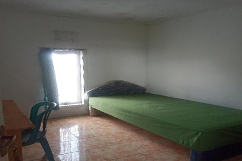 Garut Hotel | OYO Life 91339 Pondok Kost Aulia Syariah