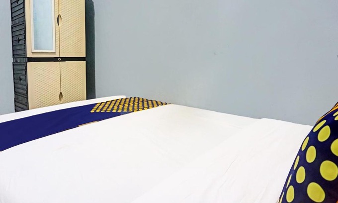 Gresik Hotel | OYO Life 91600 Syariah Army Kost & Homestay