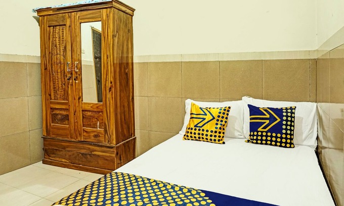 Kediri Hotel | OYO Life 92393 Namimart Syariah 1