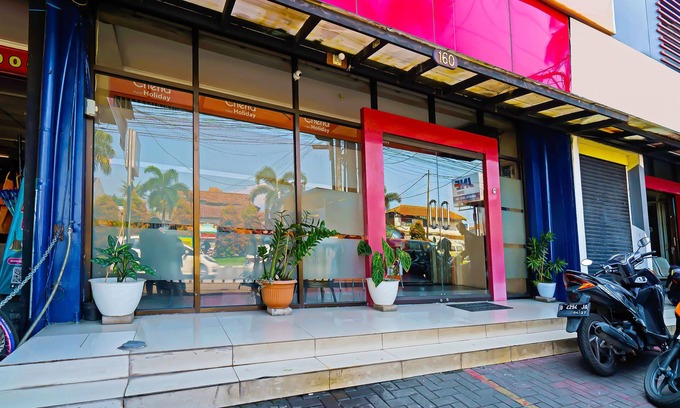 Cibaduyut Hotel | OYO Life 92720 Mekarwangi Guest House