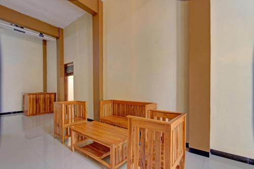 Purwodadi Hotel | OYO Life 92812 Galih Kostel 2 Syariah