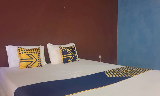 Malang Hotel | OYO Life 92842 Homestay Balearjosari