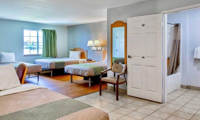Sulphur Hotel | OYO Townhouse Sulphur, LA Extended Stay