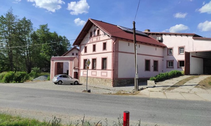 Mirkov House | Příjemné ubytování na farmě