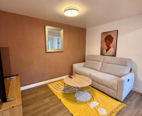 Haussonville-Blandan-Mon Desert-Saurupt Apartment | P10 Cosy & Clim-Gare-chambre