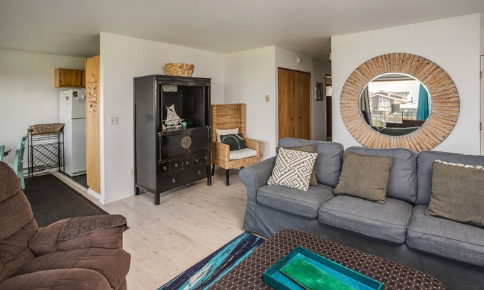 Gearhart Condo | P459 2 Bedroom 1st Floor Stairs Pet Friendly, stairs down to the unit, No cleaning fees