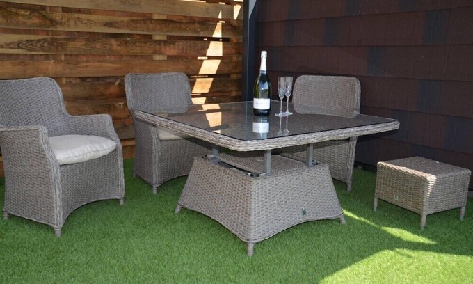 Aberporth Cabin | Pabell Pren Glamping by Aberporth Beach Holidays