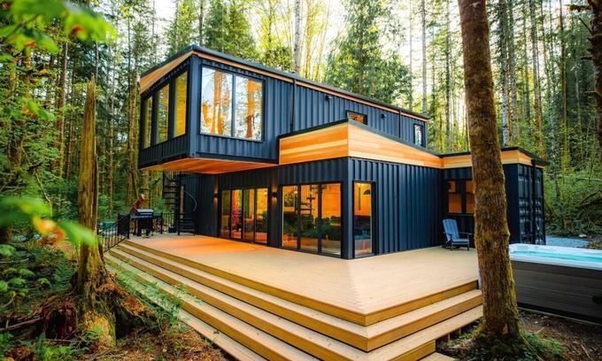 Monroe Cabin | Pacific Bin · Pacific Bin - Steam Sauna Shower + Hot Tub