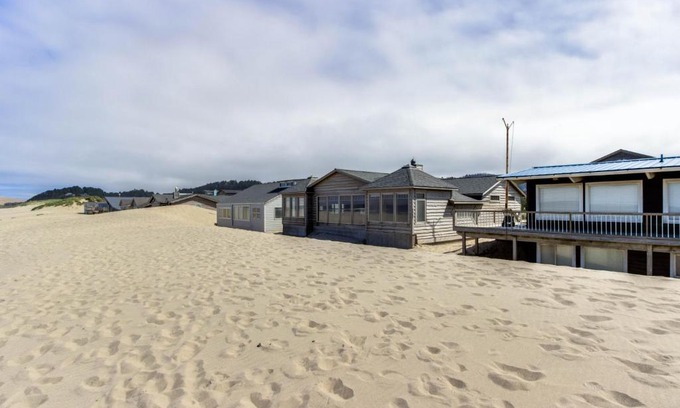 Kiwanda Shores House | Pacific City Ocean Front Escape