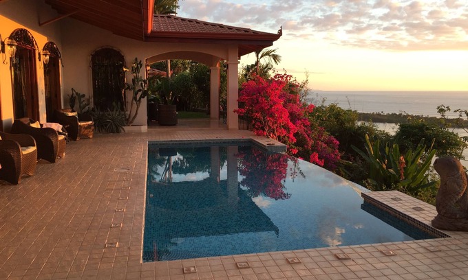 Ciudad Cortes Villa | Pacific Coastal Luxury Villa. Oceanfront View! Si Sea See!