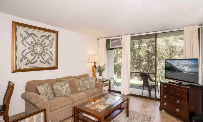 Kihei Condo | Pacific Shores #B-109 Convenient Location, Walk Everywhere, Close to beach!