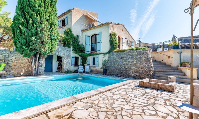 Nyons House | pacious house Nyons, private heated pool, sauna, WIF