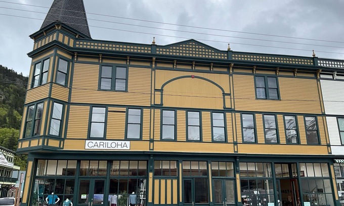 Downtown Skagway Hotel | Pack Train Inn