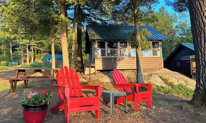 Long Lake Cabin | Paddler's Rest Lakeside Cabins and Hotel