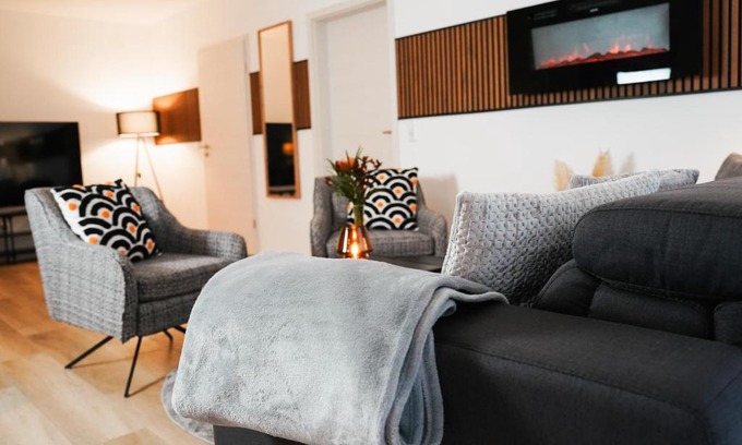 Kernstadt Apartment | Paderborn-Oase mit Kamin-Balkon-Stilvolles Zuhause-Self Check-Parkplatz