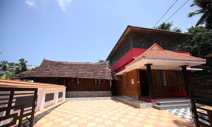 Poovar House | Padippura Veedu - Stay and relax