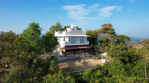 Thodupuzha Resort | PADMA VILLAGE