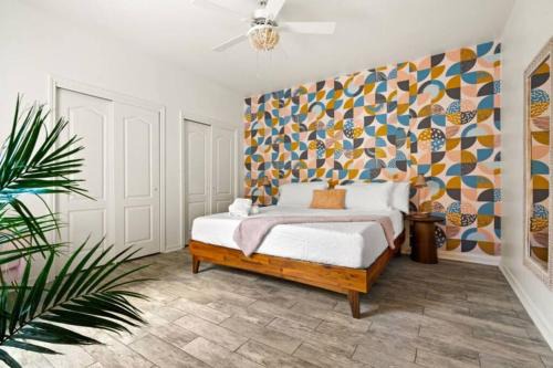 Corpus Christi Apartment | Padre Island Town home 5 min to the beach! pets ok