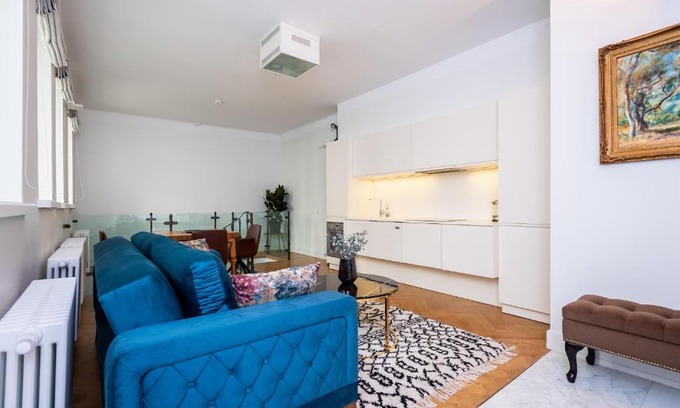 Old Town Apartment | Pagari Residence