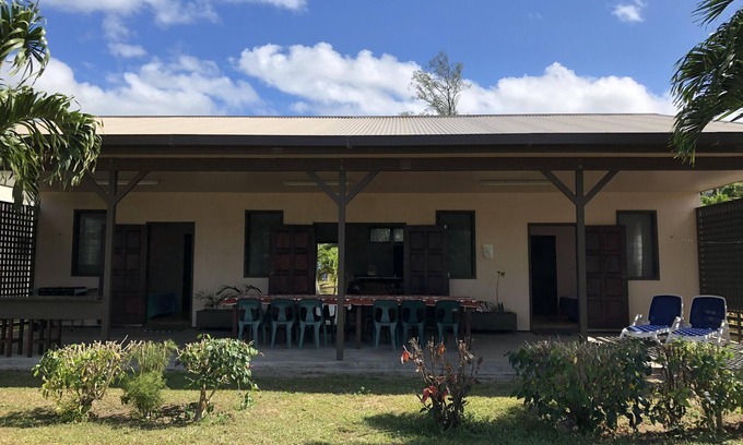 Tapere of Titikaveka House | Paia's Holiday Home - Spacious Holiday Home to relax in by the beach.