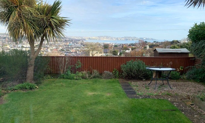 St. Michaels House | Paignton View Holiday Home